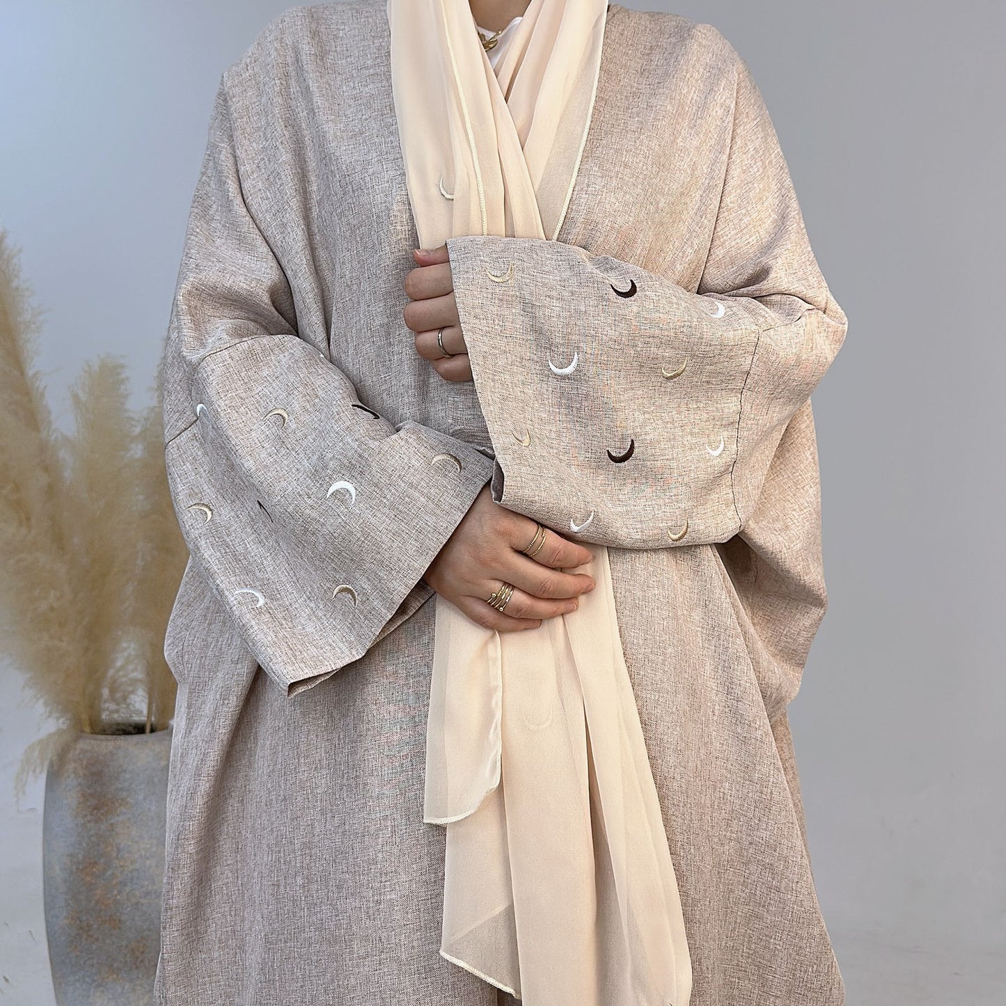 Hilal™ Sleeve Bisht Robe