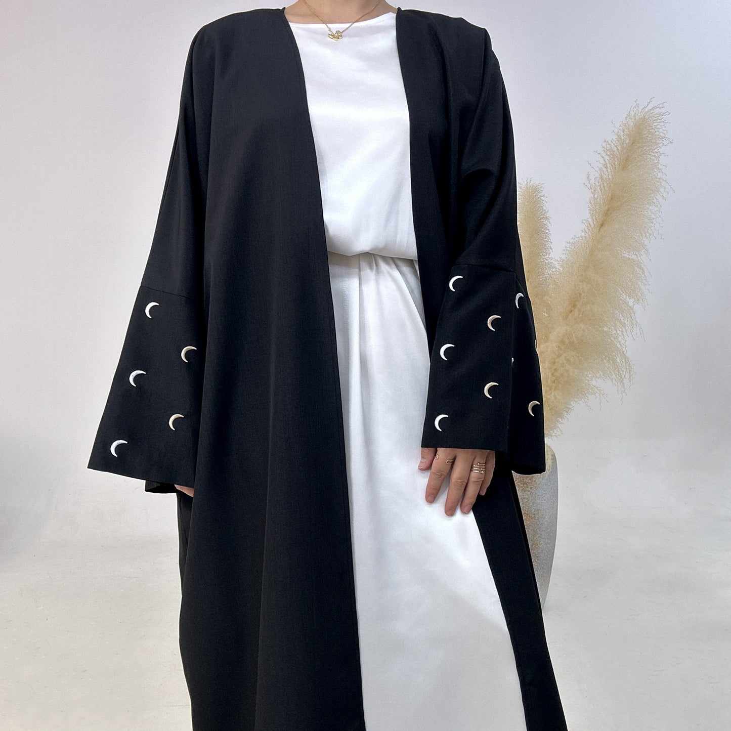 Hilal™ Sleeve Bisht Robe