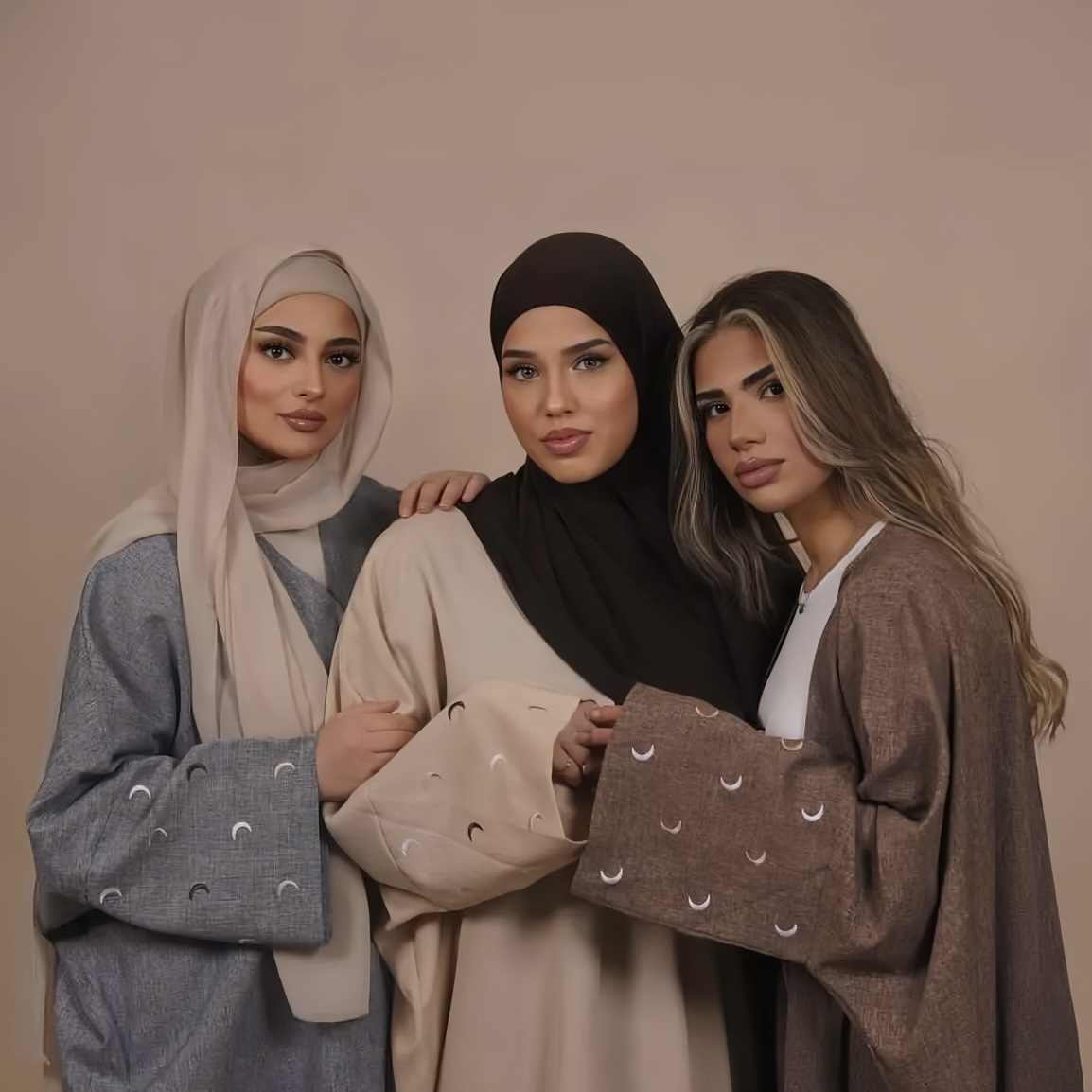 Hilal™ Sleeve Bisht Robe