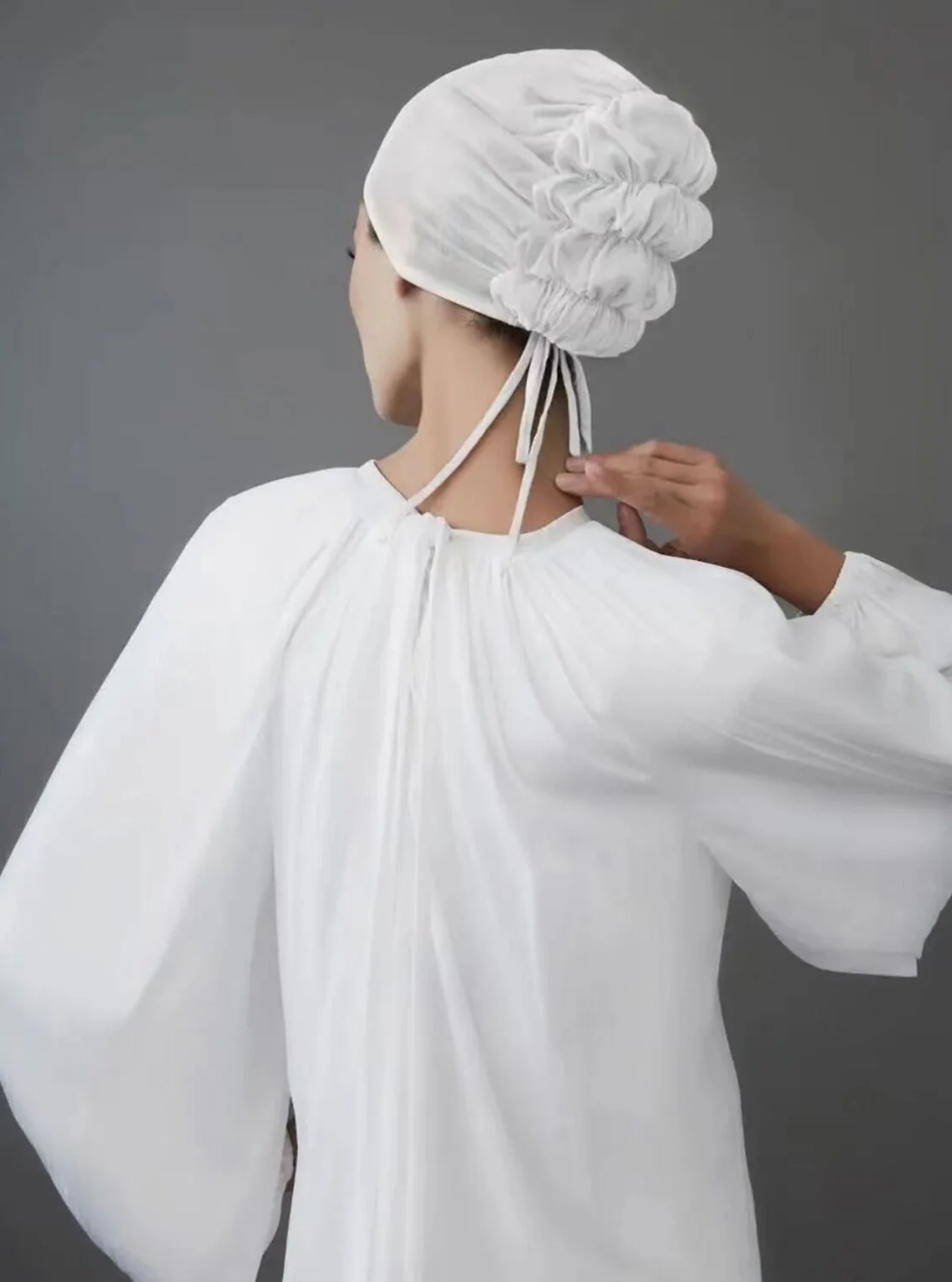 Sleek Underscarf