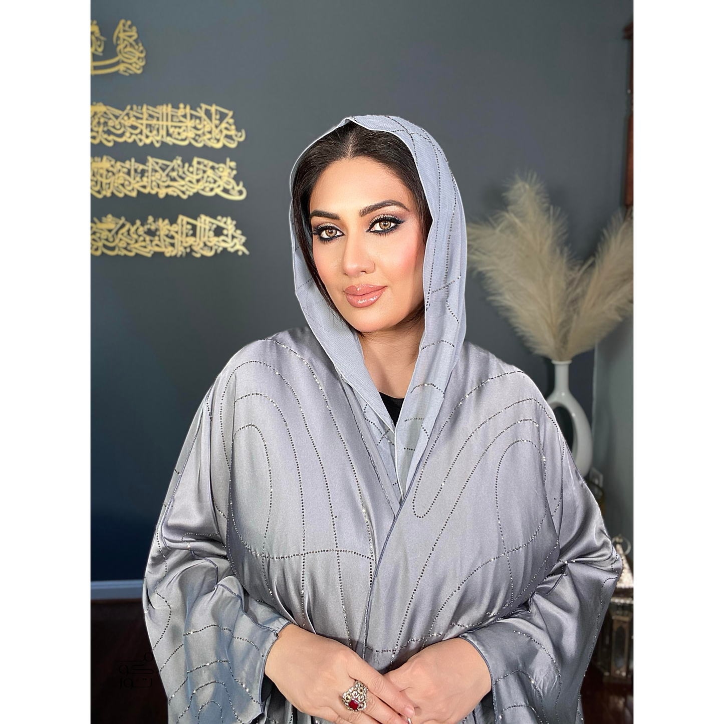 ALEEZA - Embellished Open Bisht Robe - Ramadi