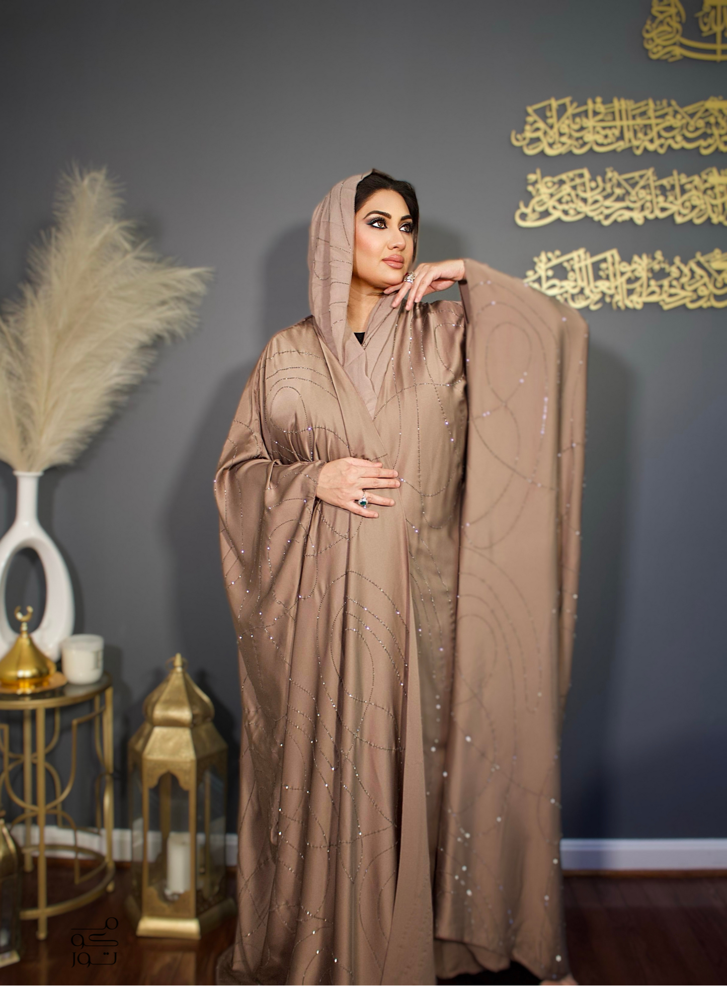 ALEEZA - Embellished Open Bisht Robe - Mocha Mousse