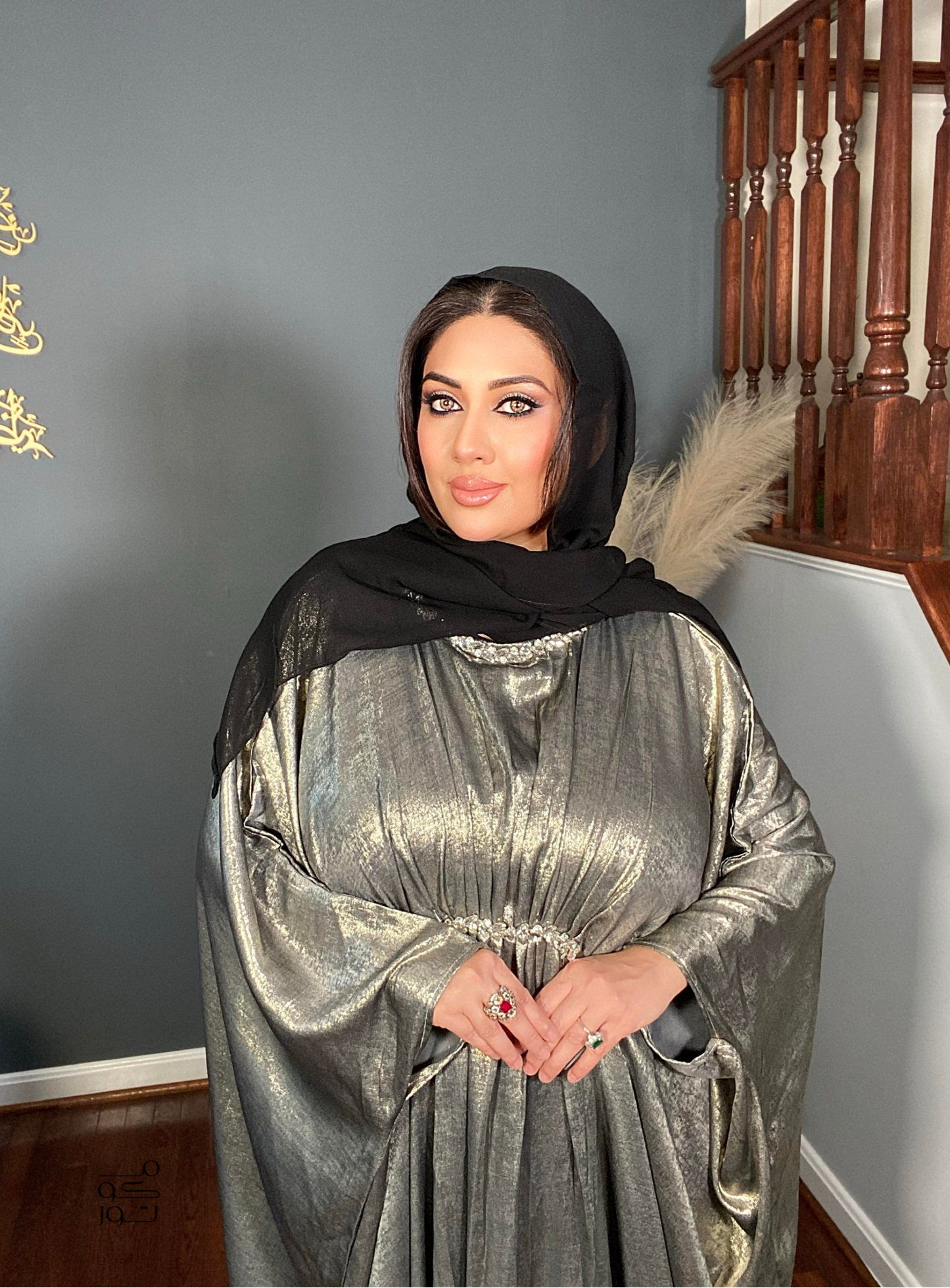 LATIFA - Premium Embellished Inner-Tie Farasha - Golden Onyx