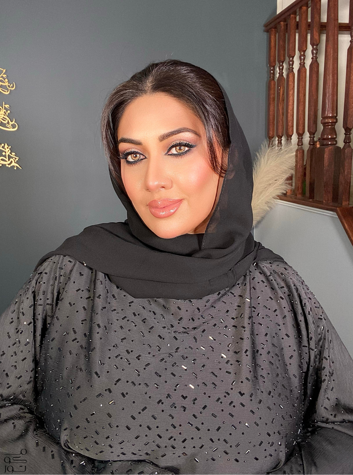 LEYLA - Embellished Inner-Tie Abaya - Aswad